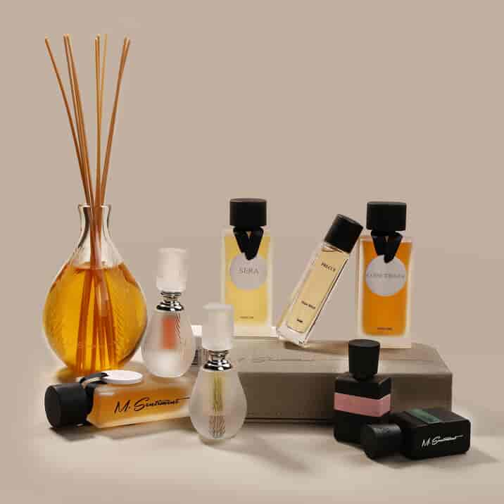 Cosmetic Still life Shapes Defiend